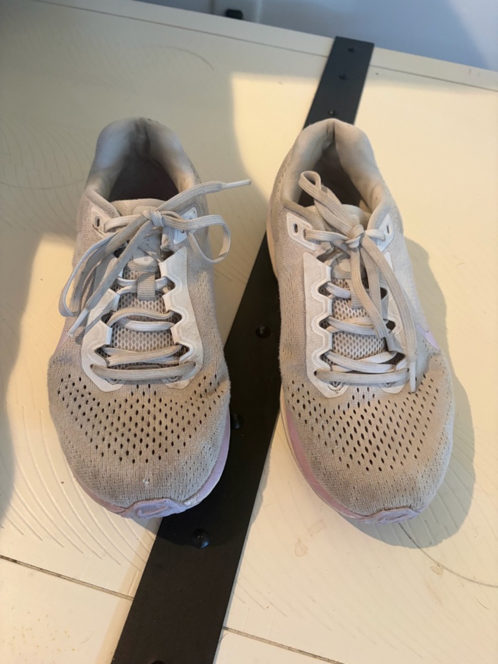 Nike Women's Light Gray and Pink Running Sneakers